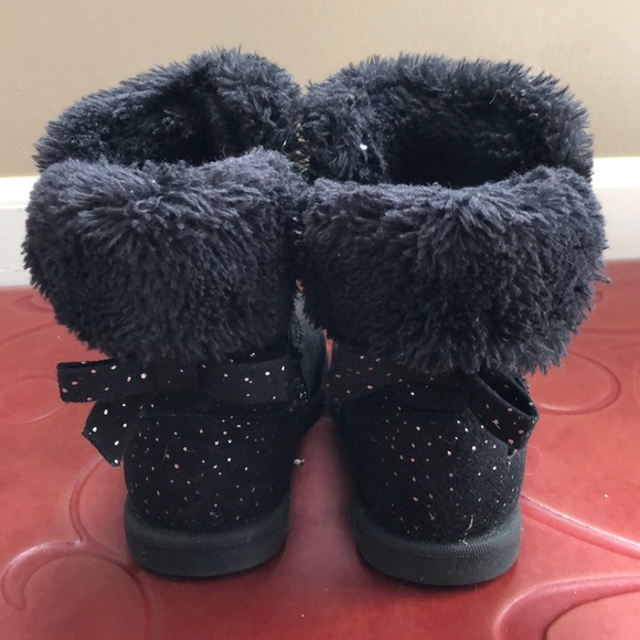 Winter Boots - Picture 2 of 4